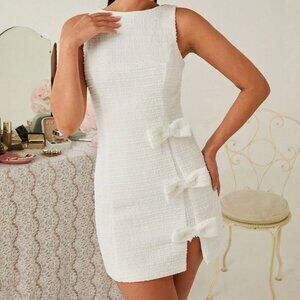 White Elegant Women's Crew Neck Sleeveless Mini Dress with Bow